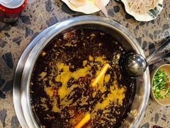 -肖肖酸萝卜鱼火锅(总店)