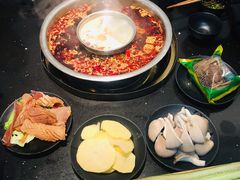 -渝宗老灶火锅(巴国城店)
