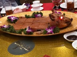 鸿运金猪全体-空中一号宴会厅(信合大厦店)