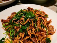 -梁家大院•农家菜(昆山会展中心店)