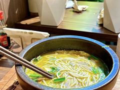 -良米山·云南野生菌过桥米线(上海首店)