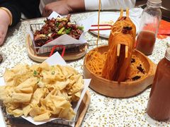 -小董哥烤串·爆汁大油边(故宫店)