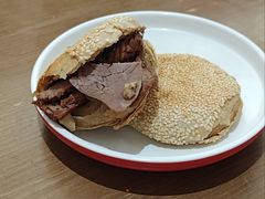 火烧夹肉-李小老烧饼(常营民族家园店)