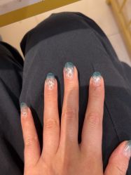 -丽心自助美甲美睫