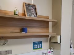 -上海仁爱医院口腔科 · 种植