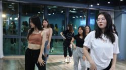 -STAR舞蹈工作室