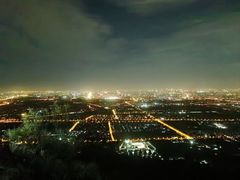 -鬼笑石后山停车场
