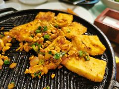 铁板海鲜豆腐-大鸭梨烤鸭店(光彩店)