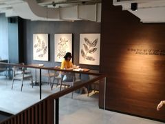 -星巴克(杭州湖滨银泰E区店)