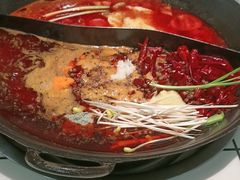 -扎起市井老火锅(乐山总店)