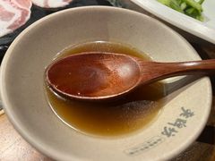 -老牌坊云南鱼豆花火锅(哈西万达店)