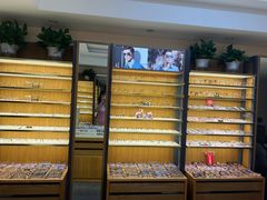 -优医视平价眼镜超市蔡司依视路折扣(小马厂店)