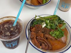 -CowCow其其·牛杂咖啡公司(六运店)
