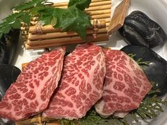 -山川小町·极番烧肉(新地假日广场店)