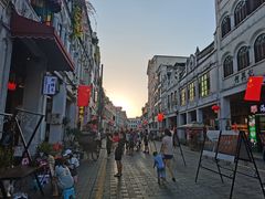 -海口骑楼小吃街