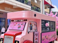 -王府井奥莱临潼小镇(临潼店)