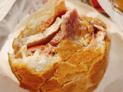 -Bánh Mì Huynh Hoa