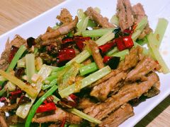 干煸手撕牛肉-秦香阁·西北家常菜(徐汇日月光中心店)