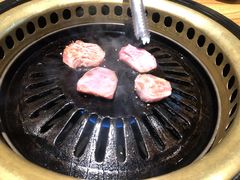-炼火烤肉店