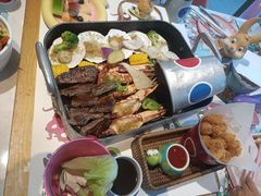 -水桶王国主题餐厅·聚会·生日派对·亲子活动·家庭套餐(亚龙湾希尔顿店)