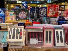 -半山书局(新世纪商城店)