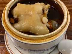 黑蒜竹丝鸡炖花胶-黄祥华养生堂·炖汤·营养蒸饭(岭南天地店)