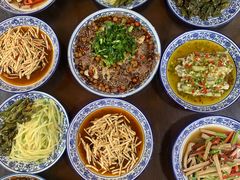 -杨三娘跷脚牛肉(羊子山西路店)