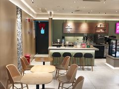 -星巴克臻选(上海中环广场2F店)