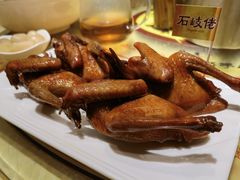 招牌烤乳鸽-石岐佬中山菜馆(张溪店)