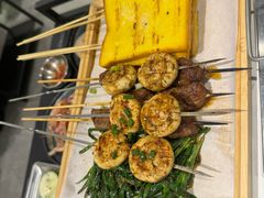 -山野的朋友露营炭火烤肉