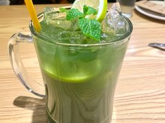 -小镇大厨新概念复合中餐厅(万达广场大连高新店)