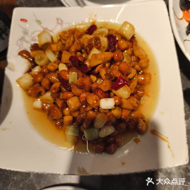 骆老妈蹄花·正宗川菜—美味川菜的好去处 🍲