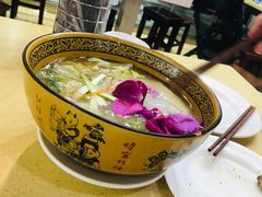 -桥香园云南过桥米线(金马碧鸡店)
