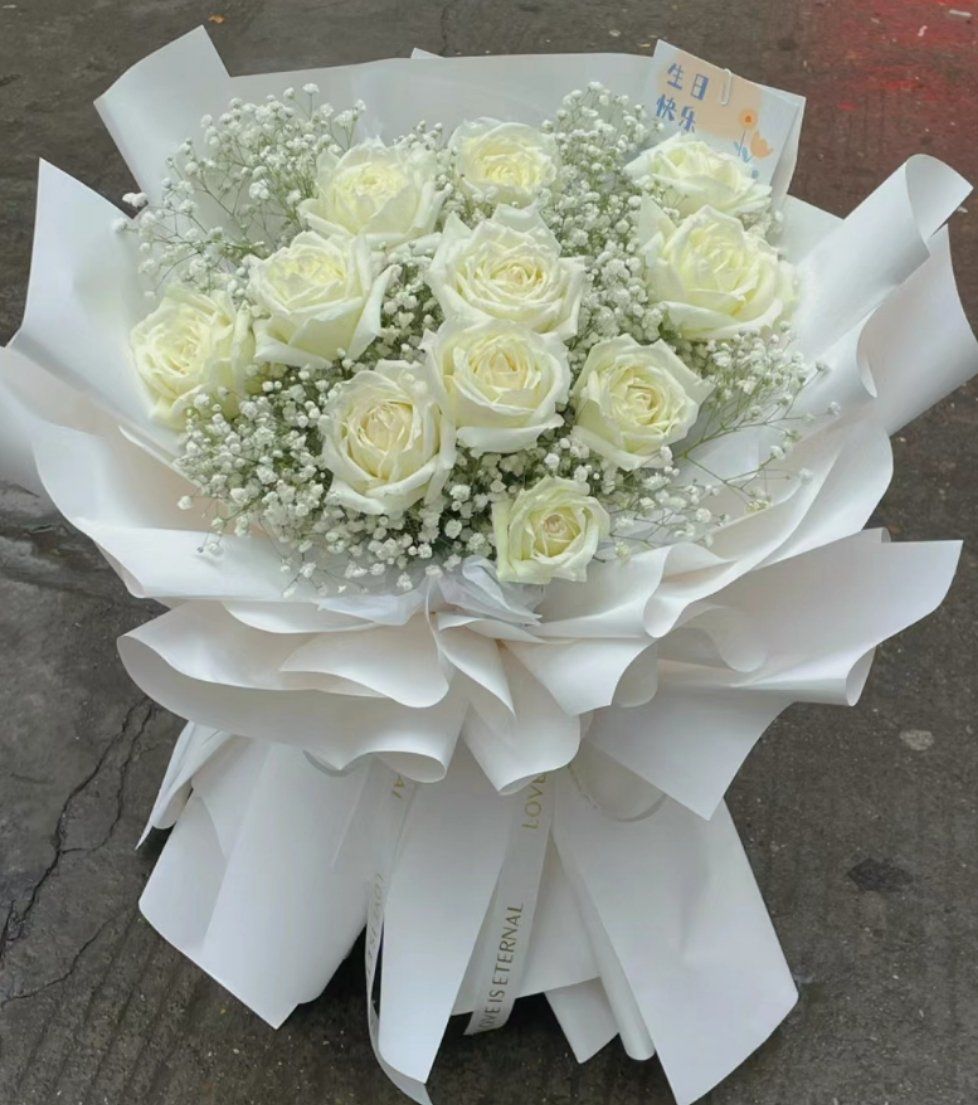 鲜花客订的白玫瑰纯洁的爱 
七夕花