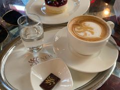 卡布基诺-纽约咖啡馆