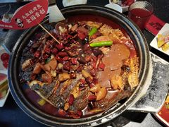 -辣尚瘾·烤鱼·新川菜(牡丹园直营店)