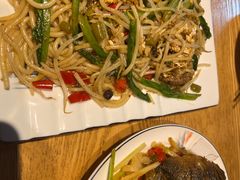 -牛八宝桂林米粉(八里庄店)