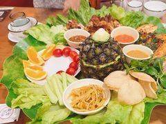 -沐毫傣泐云南菜孔雀宴•手抓饭傣味烧烤(曼听公园店)