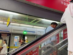 -观音桥步行街