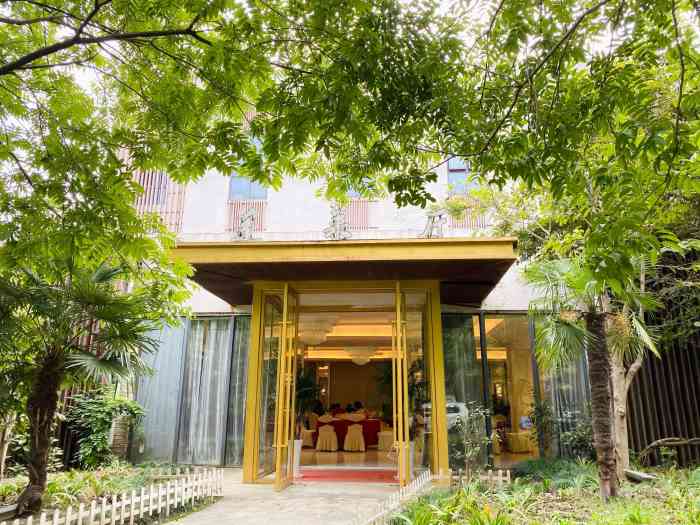 凤凰岛君逸蓬莱大酒店-"君逸蓬莱是我很喜欢的一家店,在金城湾公园.