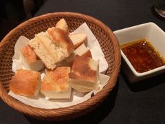 餐前面包-Efes Turkish & Mediterranean Cuisine 艾菲斯餐厅(陆家嘴店)