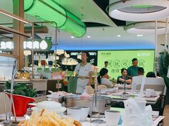 -洪氏嗨捞·广东猪肚鸡·椰子鸡火锅(西咸万象城店)