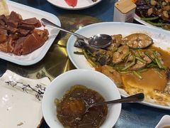-乔家小院•非遗驴肉•青岛菜(滨河路店)