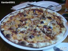 金枪鱼披萨-La Strada(安福路店)