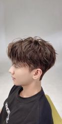 -Tloml salon