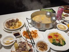 -肥仔文澳门猪骨煲(南京西路店)