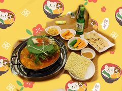 -喇喇排骨火锅·传统韩式脊骨汤(望京西园总店)