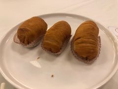 金牌榴莲酥-唐宫海鲜舫