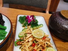 傣味柠檬爱上鸡-麦麦山云南菜(复地活力城店)