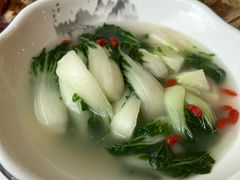上汤浸时蔬-君海悦酒楼